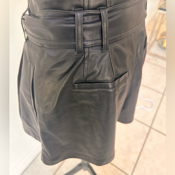 Truth by Republic black shorts - Picture 6 of 7